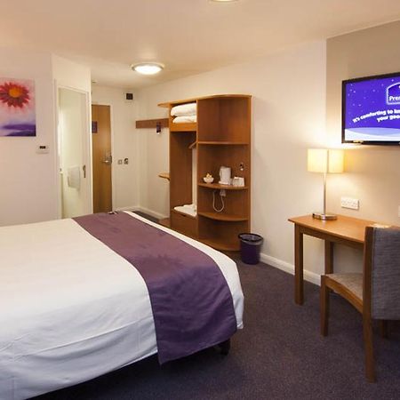 Premier Inn Hatfield Exterior foto