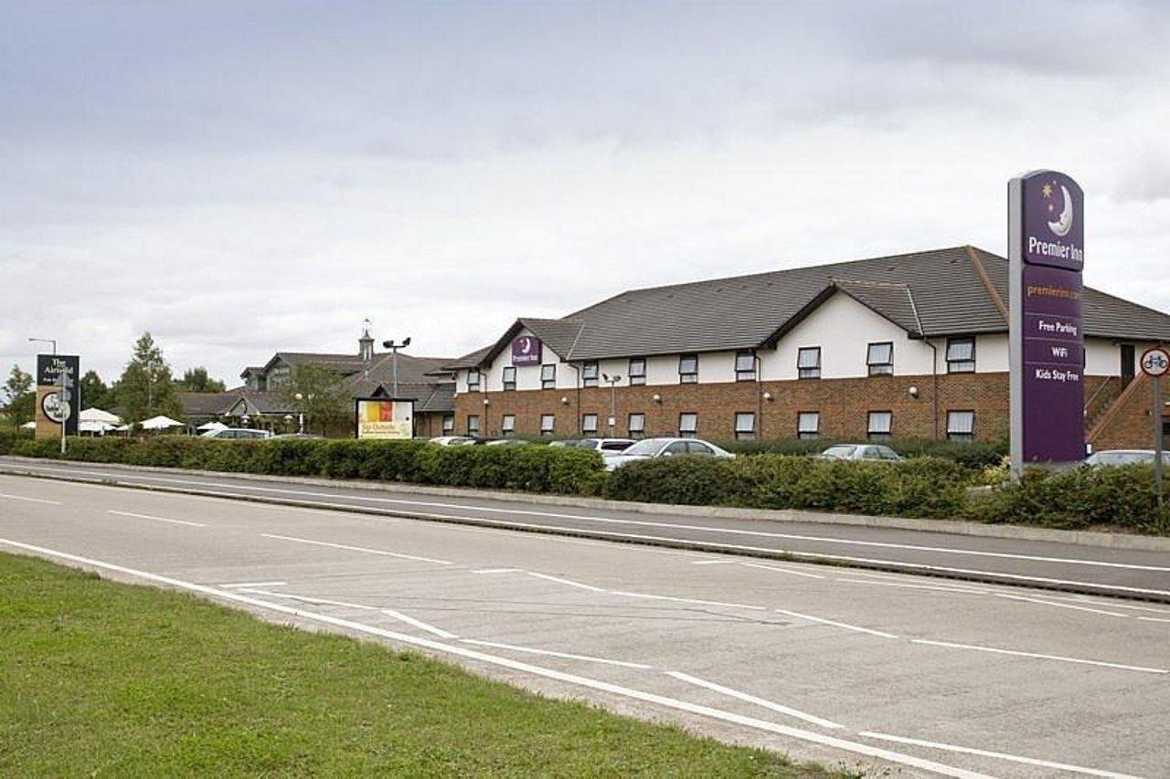 Premier Inn Hatfield Exterior foto
