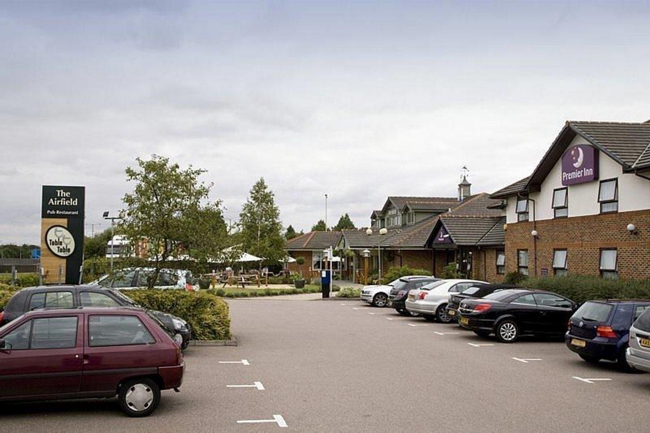 Premier Inn Hatfield Exterior foto